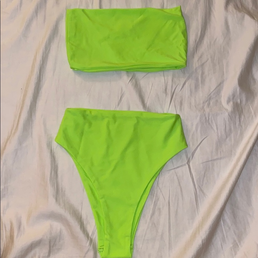 Two piece bikini set
